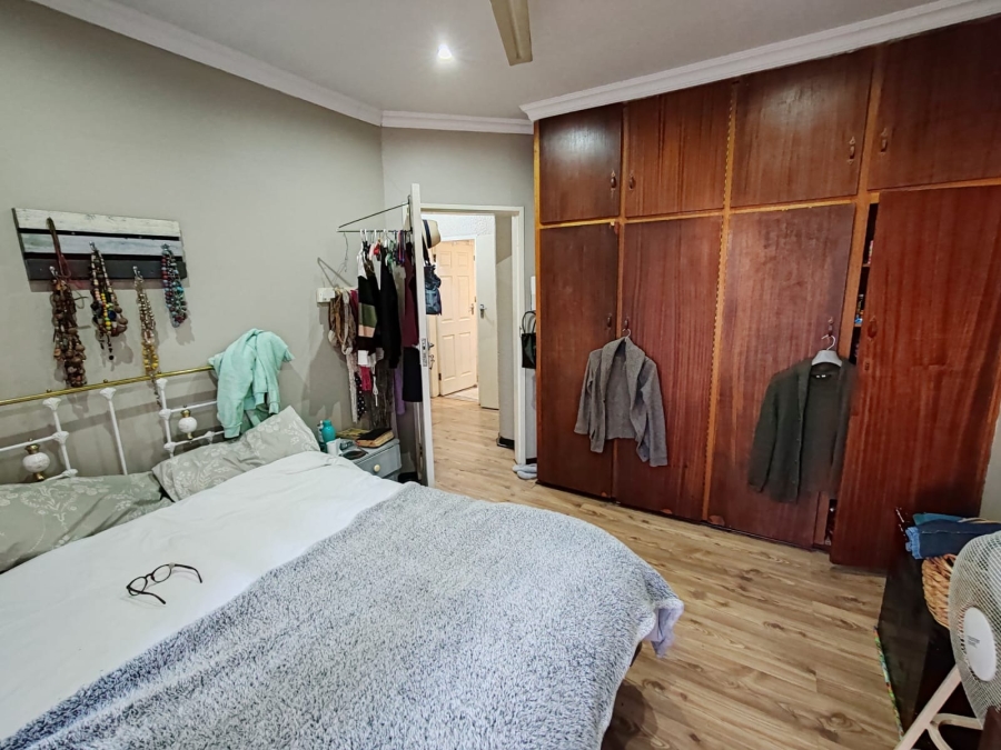 2 Bedroom Property for Sale in Kannoniers Park North West